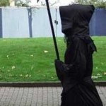 ترك اعتياد با سگ و مار در كرمانشاه!