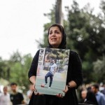 همسر هادی نوروزی نذری می دهد