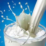 چه سنی به کودک شیر پاستوریزه بدهیم؟