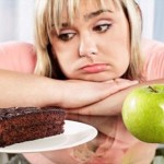 چرا چاقی در خانم ها بیشتر از آقایان است؟