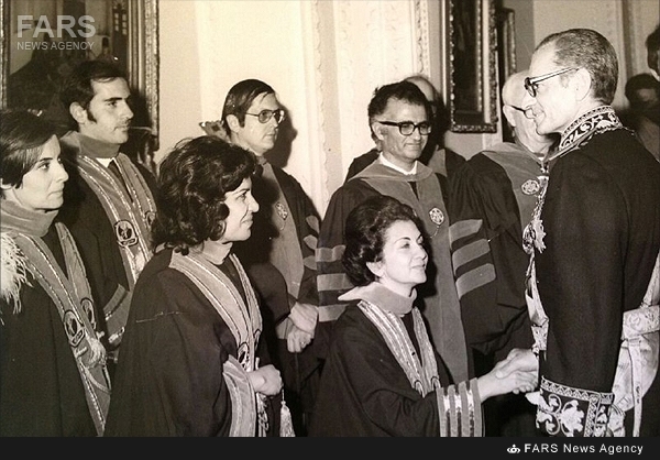 عکس منتشر نشده شاه وخاندان پهلوی در کیش عکس منتشر نشده شاه وخاندان پهلوی در کیش