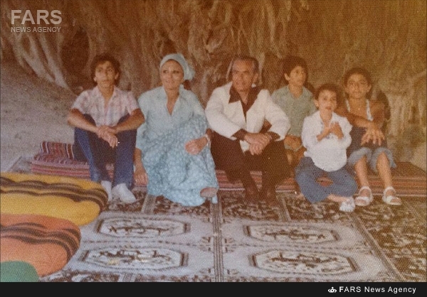 عکس منتشر نشده شاه وخاندان پهلوی در کیش عکس منتشر نشده شاه وخاندان پهلوی در کیش