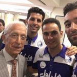 پروفسور سمیعی در کنار استقلالیها قبل از دربی+ عکس