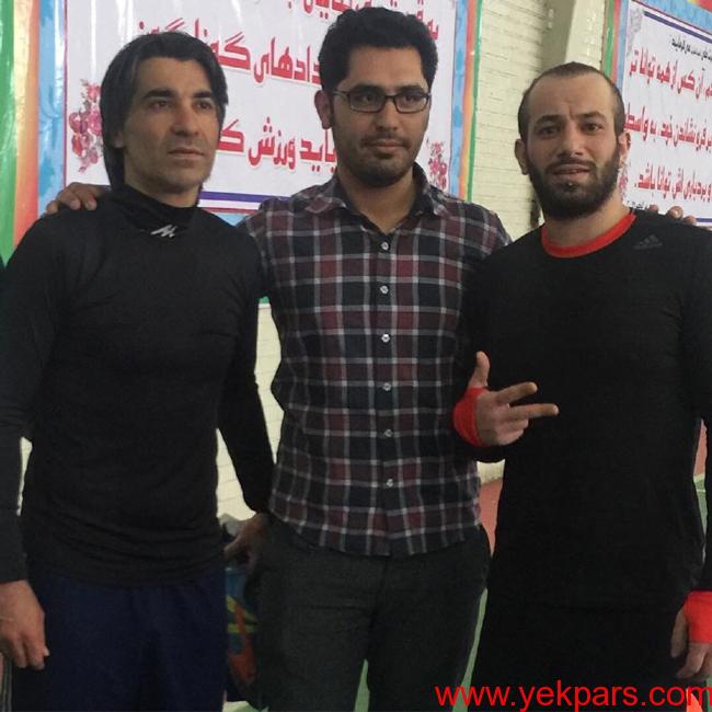 خواننده زیر زمینی در تمرین تیم وحید شمسایی + عکس خواننده زیر زمینی در تمرین تیم وحید شمسایی + عکس