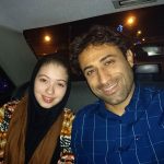 سلفی رجب زاده و دخترش در راه رفتن به تلویزیون
