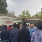 تجمع و اشک های کاظمیان مقابل بیمارستان شهدای تجریش + عکس