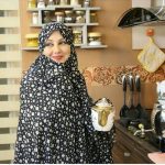 عكسی از بهنوش بختیاری با چادر اشپزخانه درصفحه اینستاگرامش
