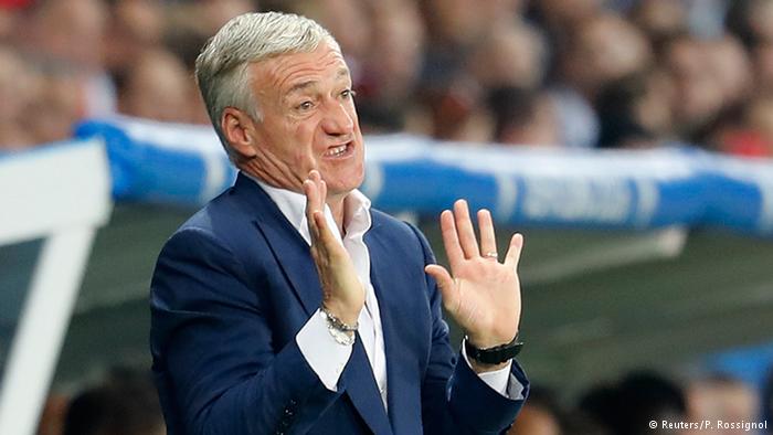 Frankreich Fußball-EM Frankreich vs Schweiz in Lille Didier Deschamps 