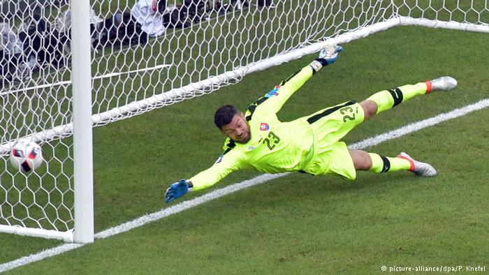 UEFA EURO 2016 - Achtelfinale | Deutschland vs. Slowakei 1. Tor Boateng 