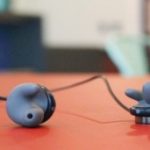 این هدفون مناسب گوش شما حالت میگیرد