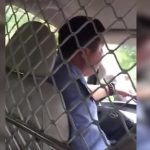 ویدئویی از پلیس چین که خون مردم این کشور را به جوش آورد:«لخت شید ببینم شماها زن هستید یا مرد؟»