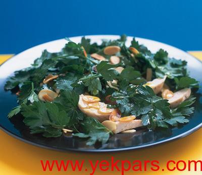 مواد لازم برای سالاد مرغ با بادام و جعفری,نحوه درست کردن سالاد مرغ با بادام و جعفری
