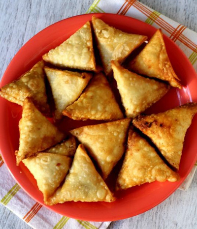پخت سمبوسه پیتزایی, طرز پیچیدن سمبوسه