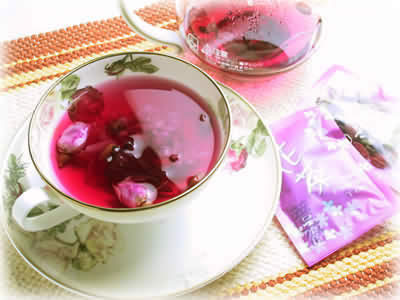 گیاه گل سرخ,خواص گیاه گل سرخ