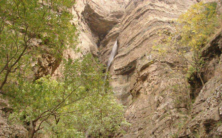 چشمه قلقلک در روستای سرزیارت,گردشگری