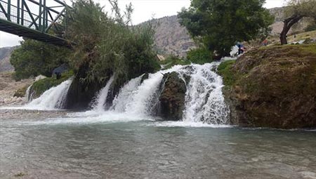 عکس آبشار آرپناه در خوزستان