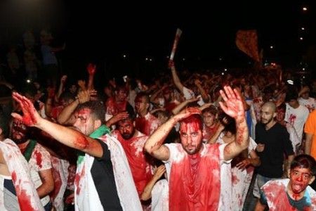 قمه زنی دختران بدون حجاب در عاشورا