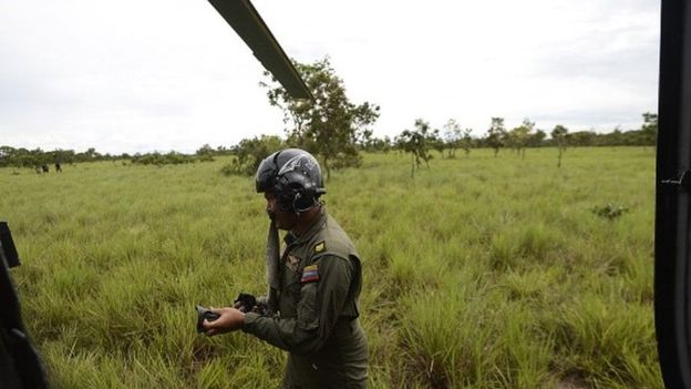 Helicopter crew in Venezuela (31 May 2012)
