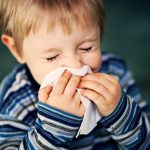 با کوچولوی سرماخورده چه کنیم؟