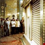 تشرف شدن رهبر انقلاب در حرم حضرت زینب (س)+عکس