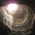 ضرب المثل از چاله در آمدن و به چاه افتادن
