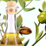 برای درمان آکنه از روغن جوجوبا استفاده کنید