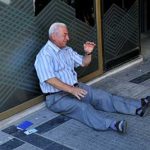 آزار سالمندان با سوءاستفادههای مالی