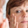 با بالا رفتن سن چگونه از پیری پوست جلوگیری کنیم؟