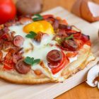 طرز تهیه پیتزا مخصوص صبحانه
