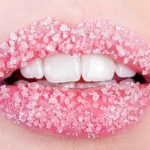 چگونه اسکراب لب خانگی بسازیم؟