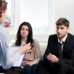 چرا نباید پیش از ازدواج با نامزدمان زندگی کنیم؟