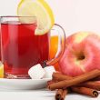 دمنوش دارچین و سیب ترش برای رفع خستگی