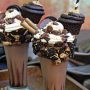 طرز تهیه میلک شیک شکلاتی