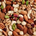 افراط در مصرف آجیل ممنوع !