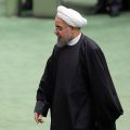 کم گوی و گزیده گوی چون دُر…
