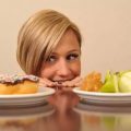 وقتی گرسنه اید این غذاها را نخورید