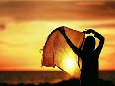 تا بیفتد روسریت از سر، مشقت می کشند (علی فردوسی)