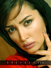 عکس جالب روناک یونسی و پسرش
