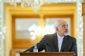ظریف : حساب تهمت زنان و توهین کنندگان با خداوند است!!!