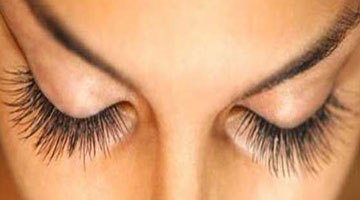 حکم اکستنشن مژه هنگام وضو و غسل چیست؟