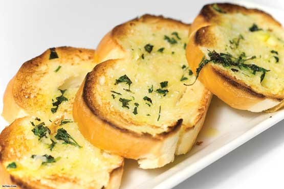 طرز تهیه نان سیرخانگي طرز تهیه نان سیرخانگي
