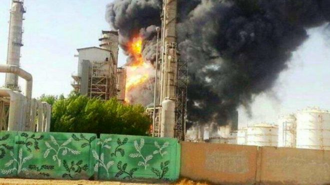 آتش‌سوزی پتروشیمی بوعلی‌سینا ‘تا دو روز دیگر ادامه خواهد داشت’