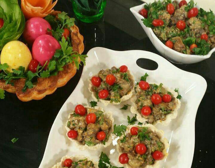 طرز تهیه سالاد بادمجان با سس کنجد
