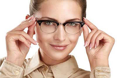 نکته های مهم آرایش چشم مخصوص خانم های عینکی