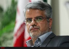 صادقی در نامه‌ای به لاریجانی: برای حفظ منزلت، اقتدار و استقلال مجلس تدابیر لازم را اتخاذ کنید