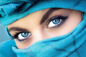 تغییر رنگ چشم به آبی