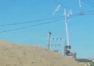 دل و جرائت کودکان آبادان لرزه بر اندام شما می اندازد +فیلم