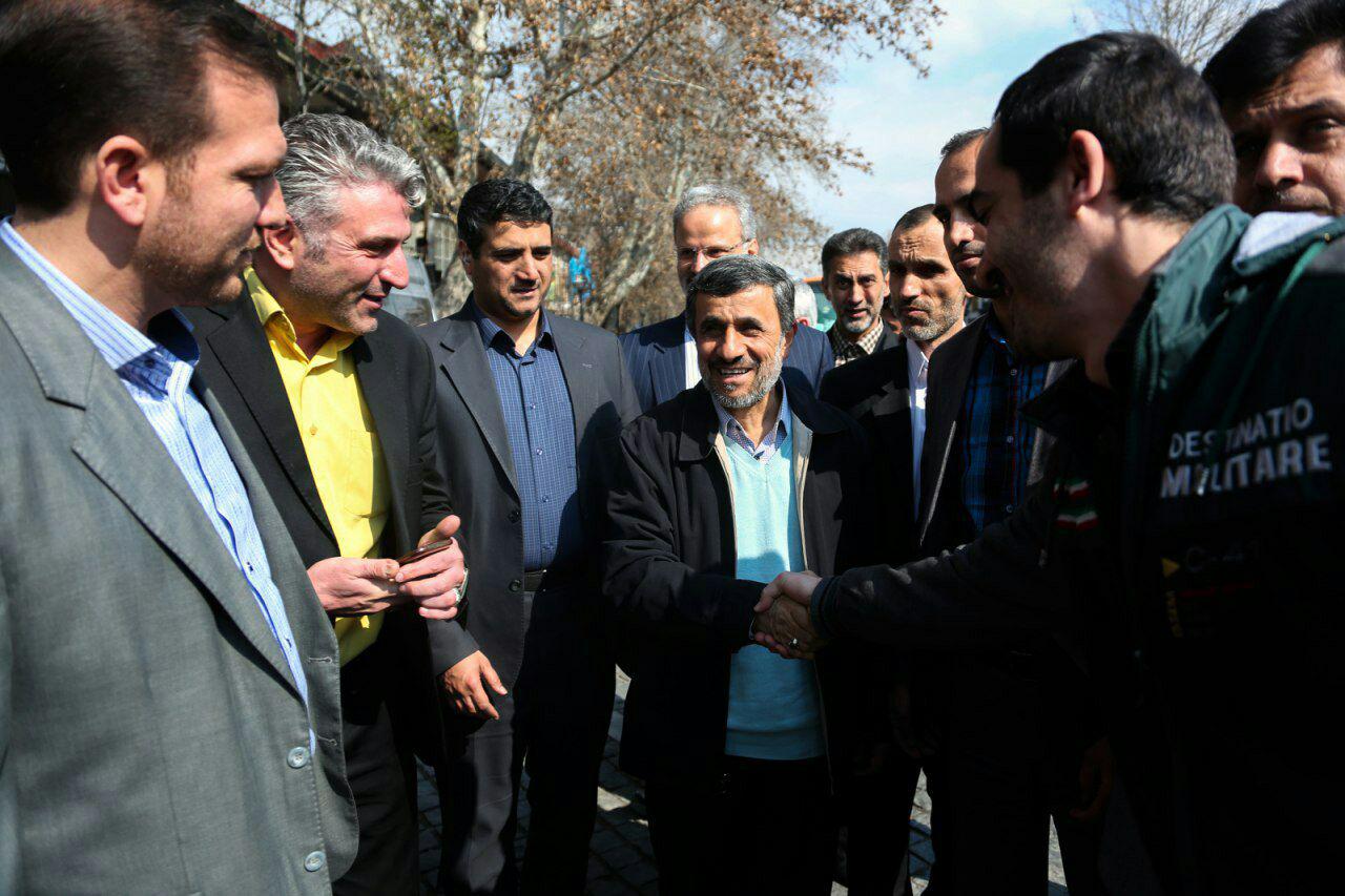 احمدی نژاد وارد بازار تهران شد+عکس ها