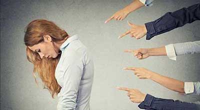 از زود قضاوت کردن هایت خسته شده ام