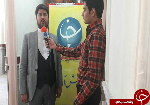در زاهدان مسافران در حال نماز خواندن بودند که خلبان هواپیما را پرواز داد